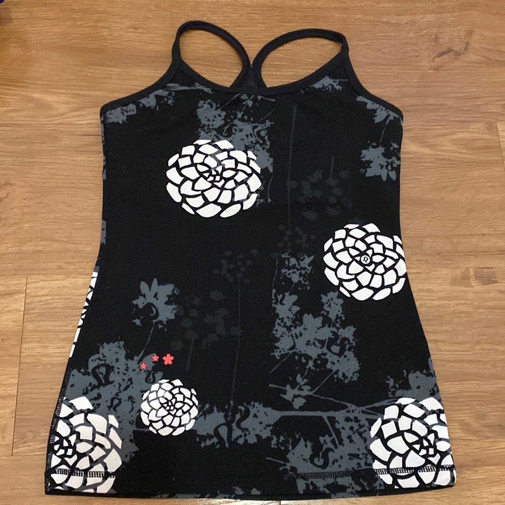 lululemon patterned power y tank